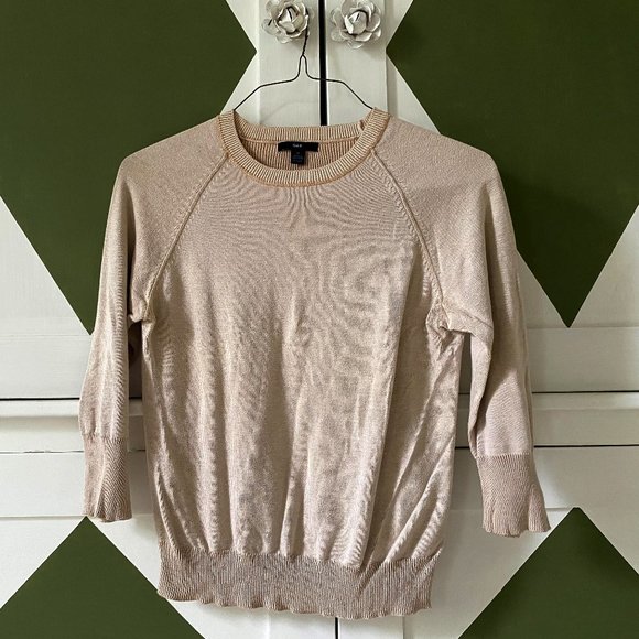 GAP Sweaters - [ SOLD! ] 🌟 LAST CALL!!! 🌟 LIKE NEW!Tope GAP Quarter-Length Sleeve Sweatshirt